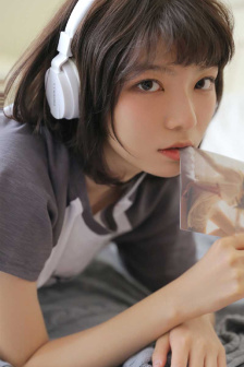 青田典子