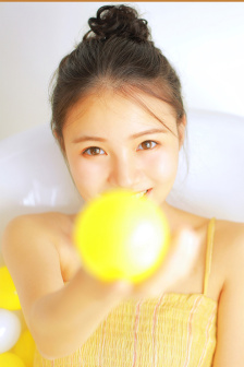 小莹客厅激情46章至50章视频